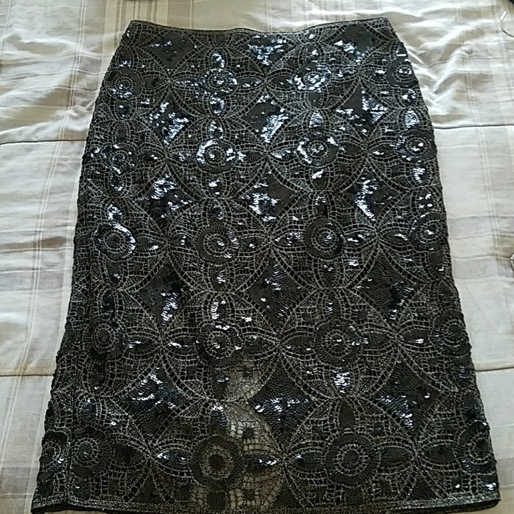 NWOT Sequin pencil skirt